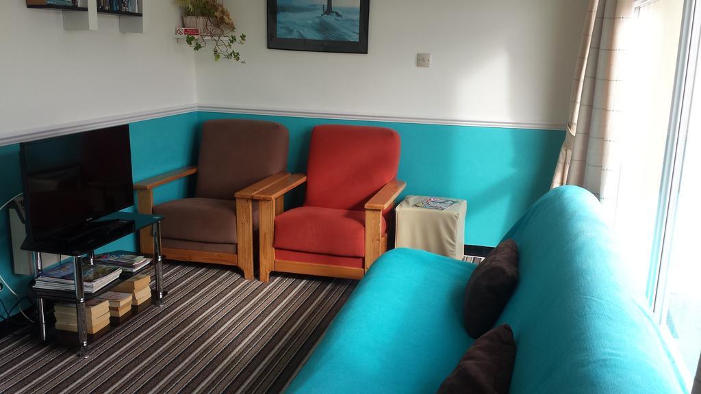 Holidays At Perran Sands Holiday Park Перънпорт Екстериор снимка